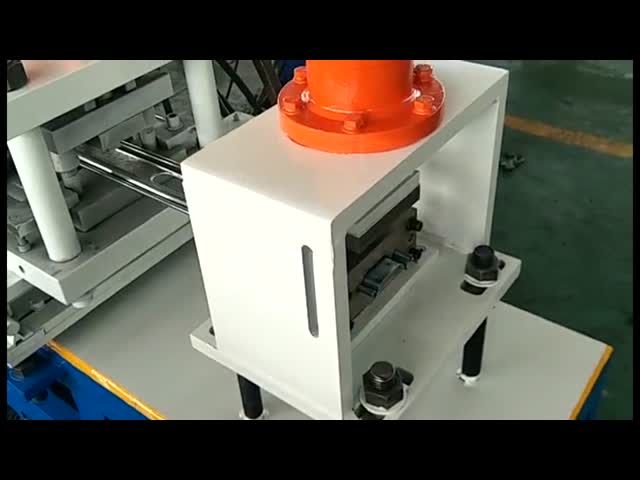 0.7-1.5 mm гальванизировал стальную прокладку свертывая шторки делая машину, машину предкрылка Shutte стальной завальцовки металла Австралии видео