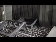 Машина съемки пояса ячеистой сети взрывая для тонкостенных отливок и хрупкого утюга video