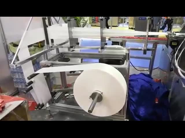 Фильм CPP одиночная пакуя складчатость влажная обтирает машину упаковки 120bags/Min, полотенце обтирает производственную линию видео