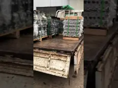 Алюминиевая головка цилиндра машинных частей стали В2203 автоматическая для частей двигателя дизеля Кубота оголяет головку цилиндра video