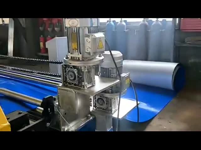 機械0.5-0.6mm厚さを形作る屋外の装飾的な艶をかけられたタイル ロール