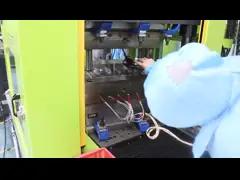 Оборудование складной менструальной впрыски чашки отливая в форму, машина впрыски 5.2Т Лс отливая в форму video