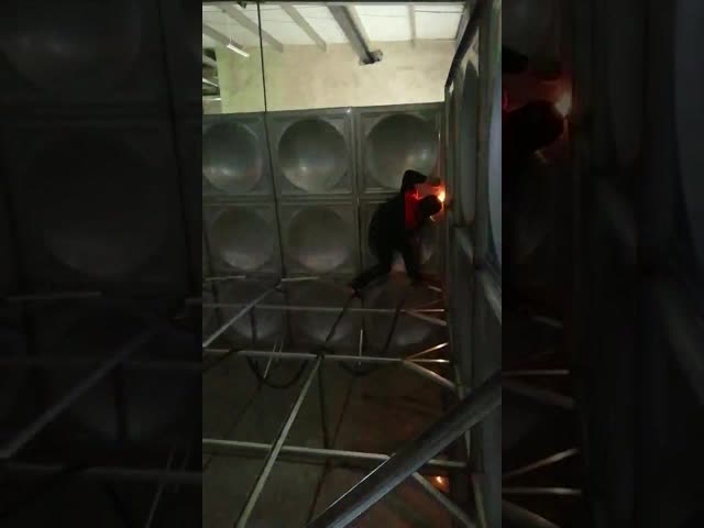 Качество еды здорового кубического цвета СУС304/СУС316 цистерны с водой материальное серебряное видео