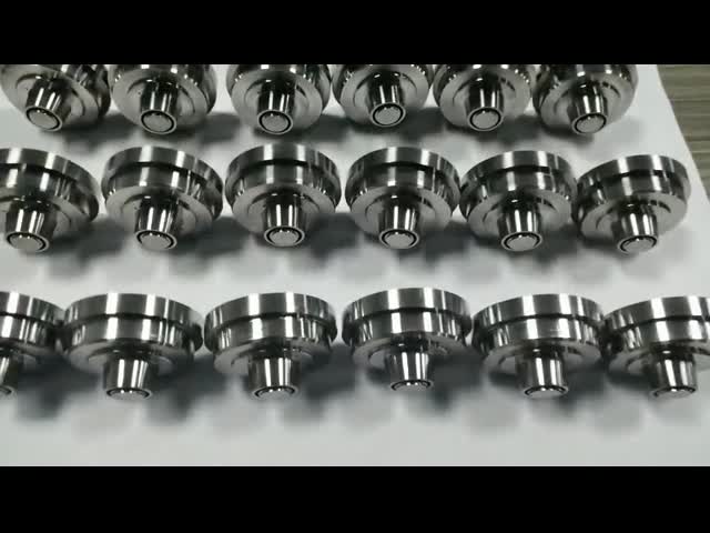 Ядр отлитое в форму пластмассой частей точности прессформы и полость с полировать зеркала видео