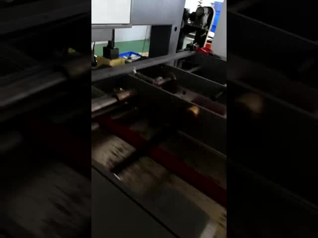 Полностью автоматическая бумажная коробка делая машину, вес создателя 1500Кг маленькой коробки видео