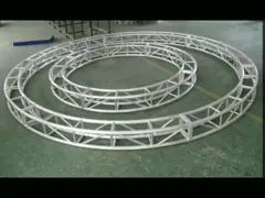 Moving светлое круглое алюминиевое соединение сварки черноты серебра ферменной конструкции квадратной коробки video