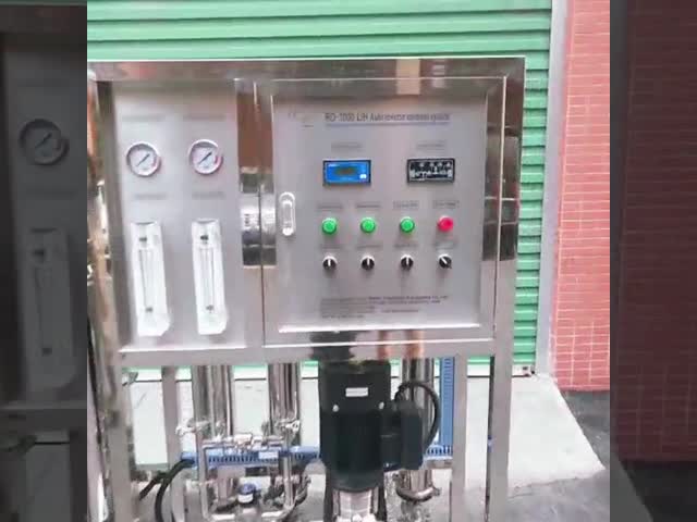 1TPH RO System Purification Machine / Water Treatment Plant For Mineral Drinking video