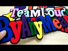 Заплата синеля оптовой продажи вышивки изготовленная на заказ, утюг на дешевом письме Patchs синеля video