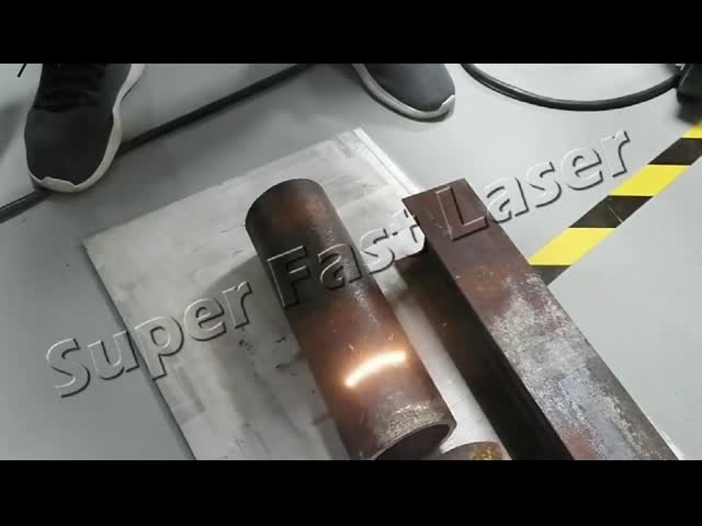 Инструмент удаления ржавчины лазера машины чистки лазера металла наивысшей мощности Хандхэльд видео