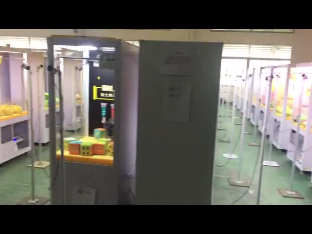 Машина когтя игрового центра Рош КЭ онлайн/машина уловителя игрушки