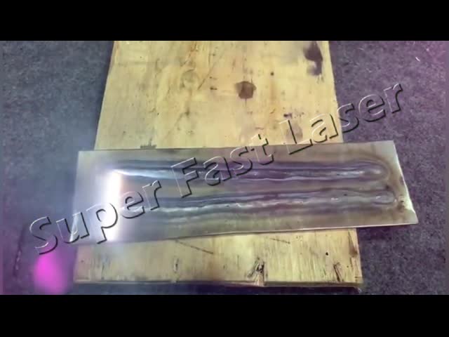 Металл лазера Дескалер лазера портативной машинки еды промышленный очищая Мачине1064нм видео