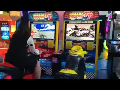 Игра гонок мотора ТТ аркады игрока торгового центра 2 video