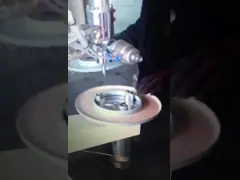 Крышка конца склеивая воздушный фильтр автомобиля делая размер машины 1800 × 1400 × 1700mm гарантированность 1 года video