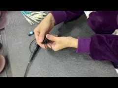 Заплата оптического волокна СК АПК соединителя х привязывает на открытом воздухе потерю высокого дохода связи video