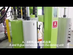 Жидкостная бутылка молока младенца цифров машины инжекционного метода литья силиконовой резины делая машину video