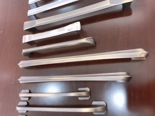 Умрите - брошенная тяга двери кухни регулирует сопротивление сплава цинка материальное высокое старея видео