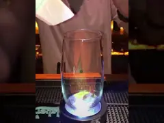 Неэтилированной дунутая рукой выпивая стеклянная кофейная чашка 300мл video