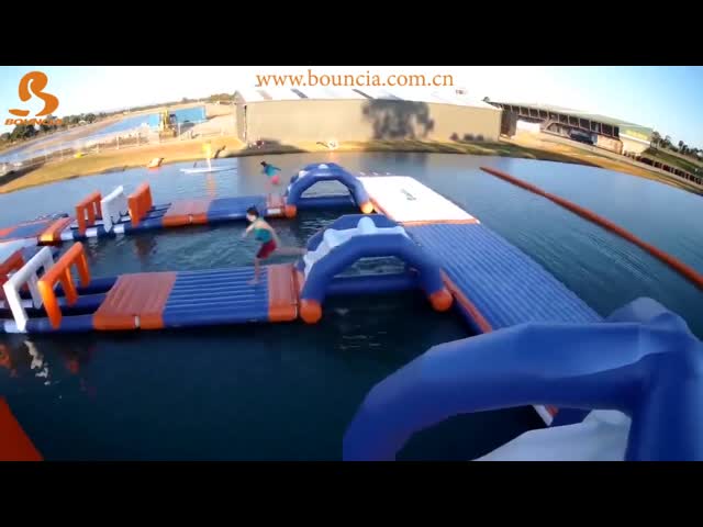 Игры аквапарк 250 человек гигантские раздувные, курс Випеоут сертификата ТУВ раздувной видео