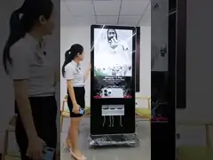 Беспроводной пол киоска зарядной станции телефона 55 дюймов стоя крытое использование video