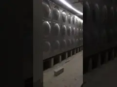 Большая сваривая цистерна с водой SUS304 на хранении воды крыши на всю жизнь video