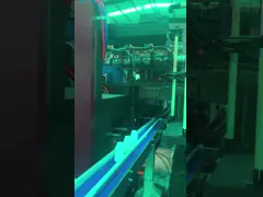 Машина прессформы дуновения бутылки Multi полостей пластиковая video