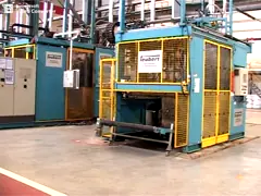 Снабжение жилищем плавильни пены зеленой отливки потерянное для сельскохозяйственной техники video