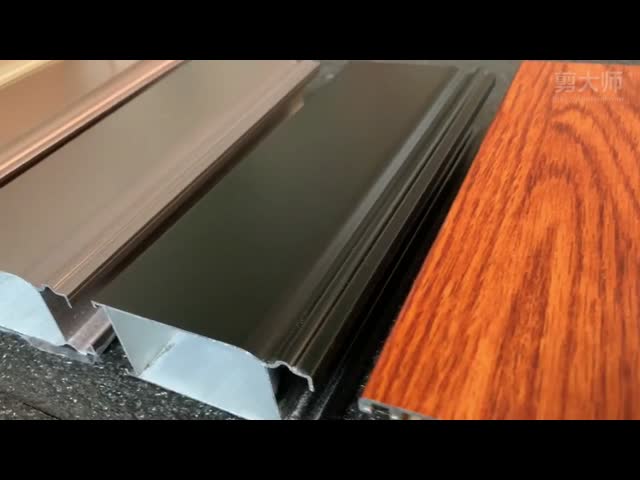 Напудрите крася профили штранг-прессования алюминиевого окна/стандартные алюминиевые профили штранг-прессования видео