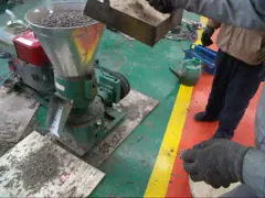 Diesel Electric 300mm Flat Die 400kg/H Grass Pellet Machine