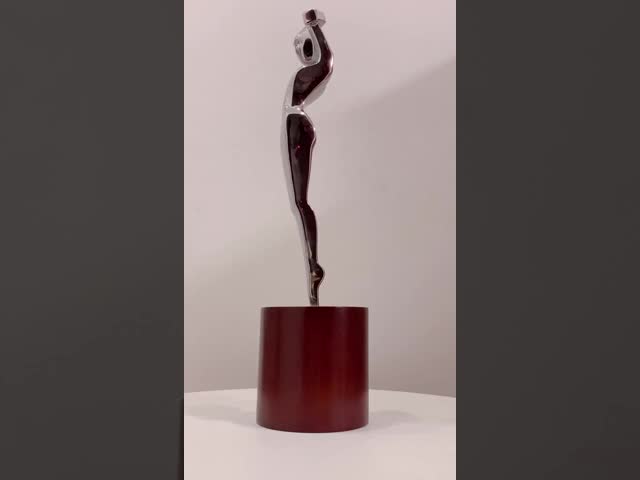 Lucide Figure Custom Trophy Silver Plated With Wood Base By Screwing As Awards