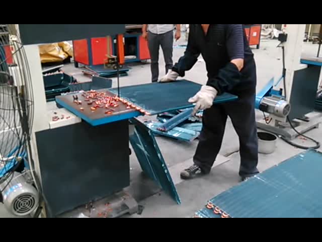 2.2kwはラジエーターについては車輪の速度770 R/Minバンド鋸機械を見た