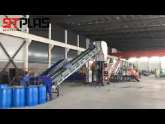 PE PP разливает линию по бутылкам барабанчиков 500kg/H подносов паллетов пластиковую моя с лезвиями D2 video