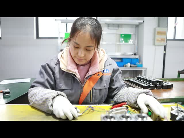 OEM 3 участков вокруг моторов DC 90mm безщеточных мочит высокую эффективность доказательства видео