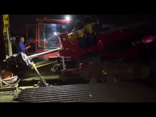 Вращение бурового оборудования 13000/15000Н.М высоких эффективных канав горизонтальное дирекционное видео