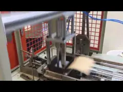 Край обеда на вынос раскрывая бумажную коробку делая машину video