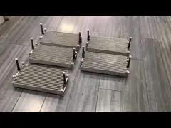 сушильщик воздуха алюминиевого серпентина параллельной подачи теплообменного аппарата Microchannel 3003 плоский video