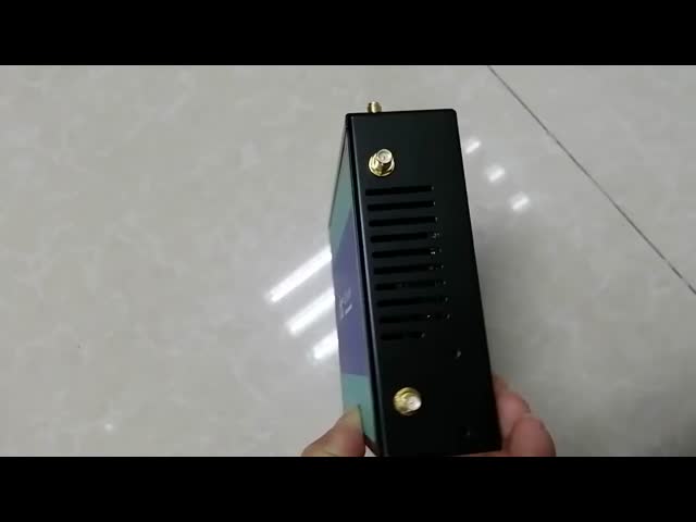 4G Lteは無線ルーター ギガビットの港のクォードの中心IPQ4019 802.11acの金属の箱の鍵を開ける
