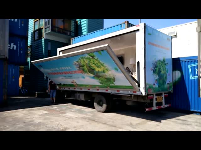 Prefabricated Container Trailer Rollover For Residential Travel