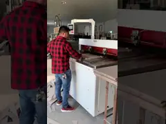 Машина автоматического Die-cutting Плашк-вырезывания машины/бумаги video