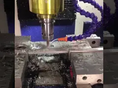 подвергать механической обработке CNC прототипирования высоты длины 32.1mm 210mm быстрый video