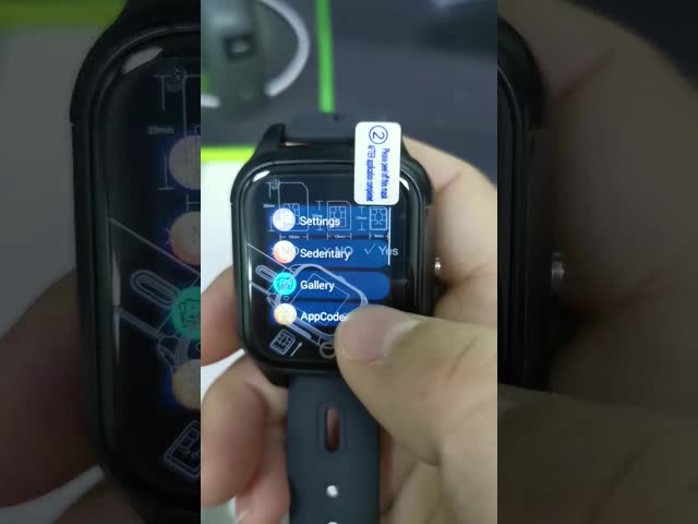 Падение престарелого дозора слота simcard андроида 4G SOS GPS умного анти- потерянное вниз с бдительного умного дозора для престарелого видео