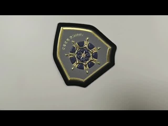 Ferro em etiquetas de transferência, ferro feito sob encomenda do ouro e da tira em transferências para camisas/roupa de T