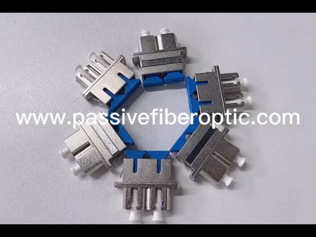 Blue SC/APC SC/UPC Fiber Optic Adapter with 0.10dB Repeatability and Flange for High Precision Alignment