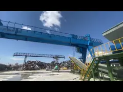 Ноги формы кладут двойной скелет в коробку крана на козлах прогона составляют электрический контроль video