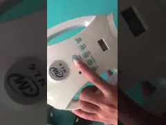 Зубоврачебные голубые зубы забеливая машину приведенную отбеливания зубов светлой лампы передвижную video