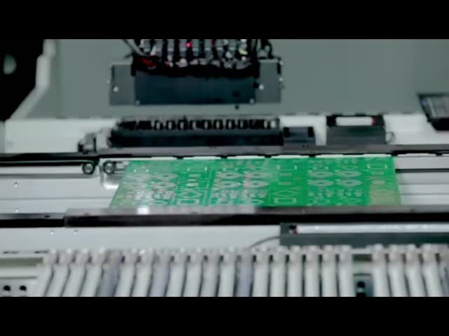 Charmhigh 3 datilografa a picareta de SMT e a cadeia de fabricação BGA do PWB da máquina do lugar 0201
