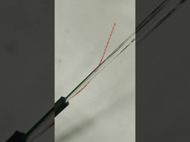 2つのFRPの強さの単一モードASUの光ファイバケーブルGYFFY 6の中心
