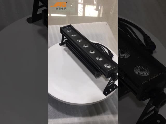 IP65 7*30W  RGB LED Wall Washer With Die Cast Aluminum Housing