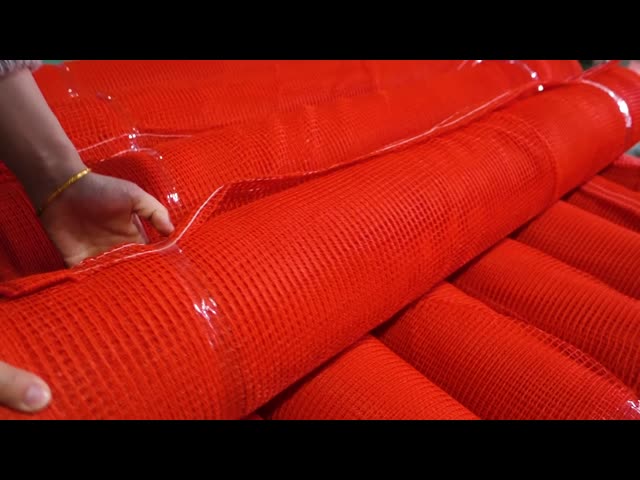 Green 1m 3m 4m Wide Debris Netting Systems Mesh Netting For Scaffolding 6 Needles
