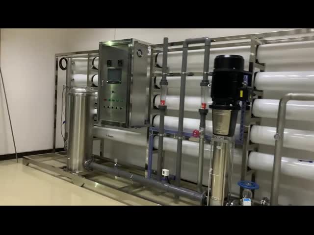 20T/H携帯用産業RO純粋な水はFilmtecダウROの膜を搭載する浄化システムを脱イオンしました