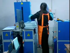 Кожух книги 1.5KW в машине, машине создателя крышки CE 17pcs/Minute трудной video